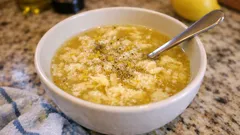 Stracciatella in Brodo: Italian Egg-Drop Soup with Lemon Zest in 15 Minutes