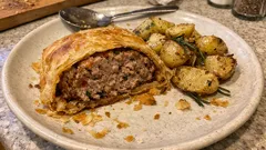 Italian Christmas Menu for a Cozy Crowd—Make-Ahead Apps, Baked Pasta, and Panettone