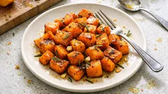 Italian Skillet Pumpkin with Rosemary and White Wine—A Cozy 20-Minute Side